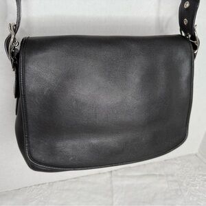 Vintage Coach 9332 legacy black flap bag